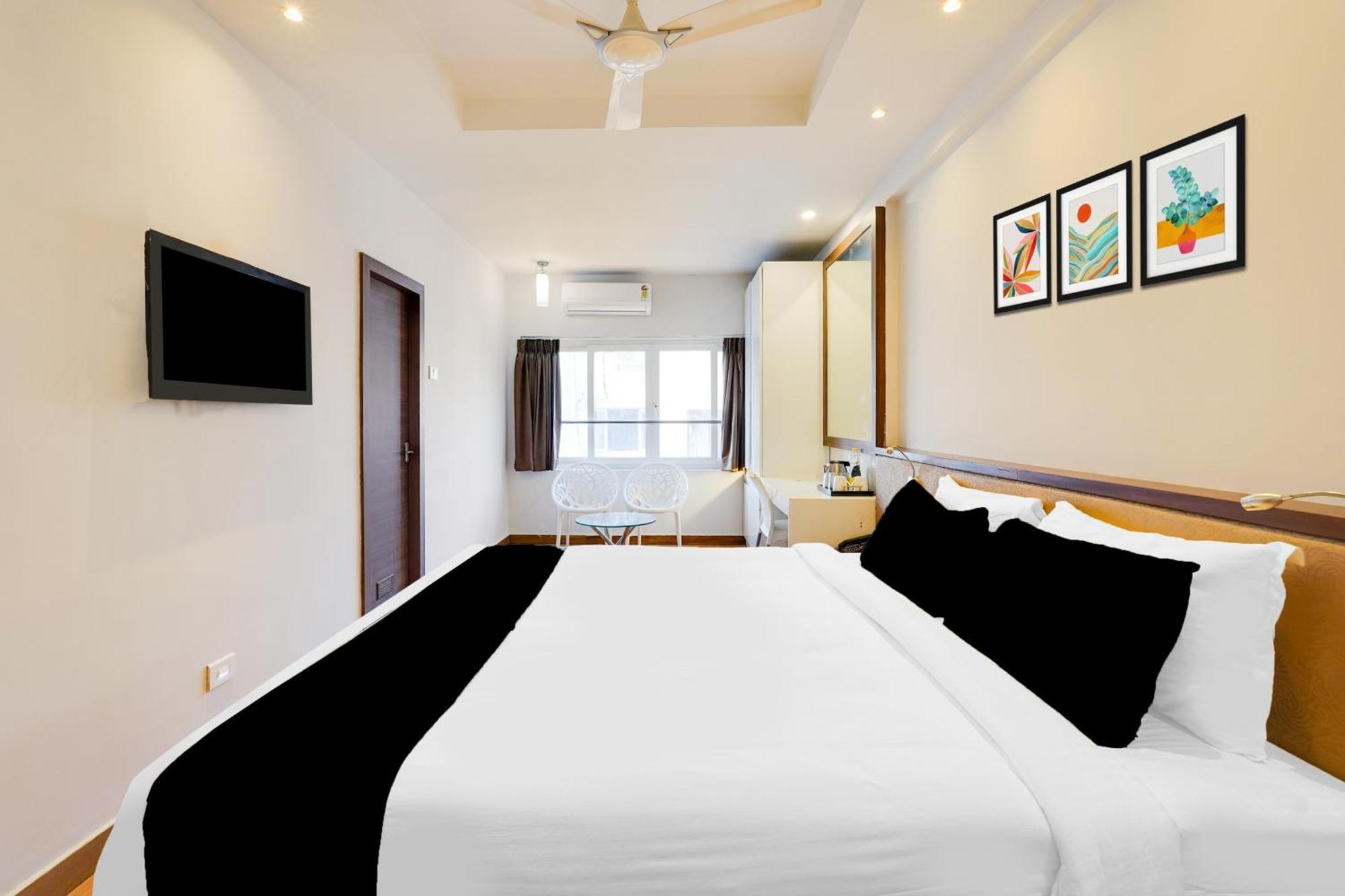 Super Townhouse Oak Kodambakkam Formerly Cine City Madras Buitenkant foto