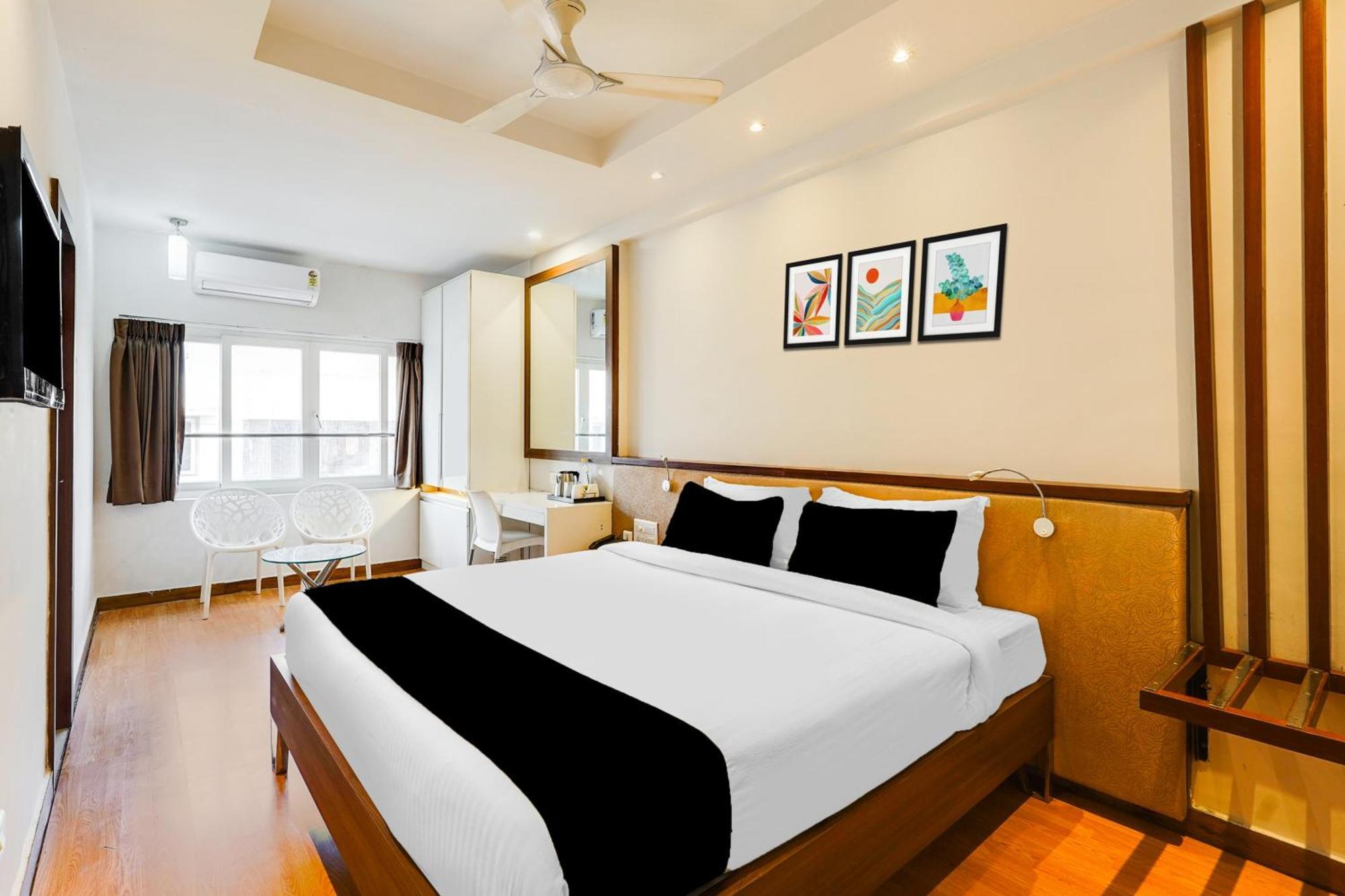 Super Townhouse Oak Kodambakkam Formerly Cine City Madras Buitenkant foto